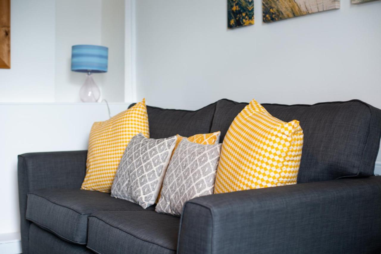 Parking, Smart Tv'S In All Rooms, Central Location Swansea Exterior foto